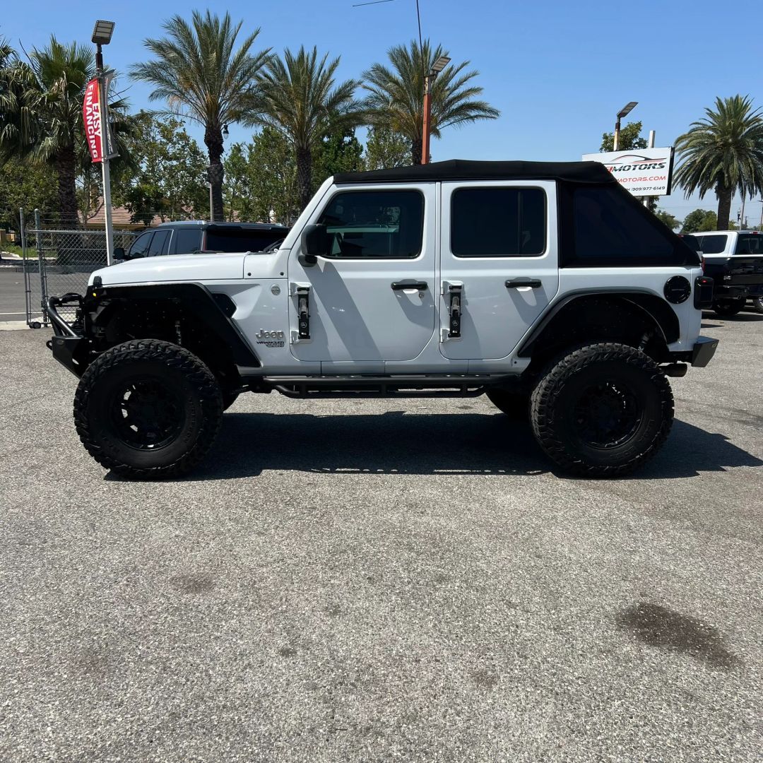 jeep wrangler unlimited 2019 1C4HJXDG0KW542070 image jeep wrangler unlimited 2019 1C4HJXDG0KW542070 image